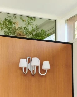 HAY Apollo vägglampa, vitt opalglas