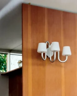 HAY Apollo vägglampa, vitt opalglas