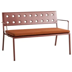 HAY Balcony Lounge bänk med armstöd, 121,5 x 69 cm, järnröd