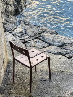 HAY Balkong fåtölj, järnröd