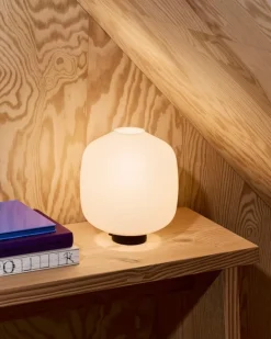 HAY Buoy 200 bordslampa, mjuk svart sladd