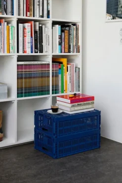 HAY Colour Crate, L, återvunnen plast, mörkblå