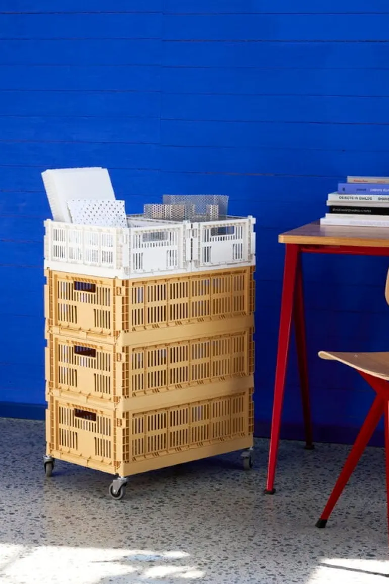 HAY Colour Crate, M, återvunnen plast, off-white