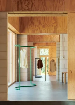 HAY Colour Rack, klädhängare, C-form, maroon red