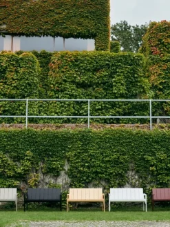 HAY Crate bänk, lackad furu