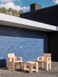 HAY Crate matstol, lackad furu