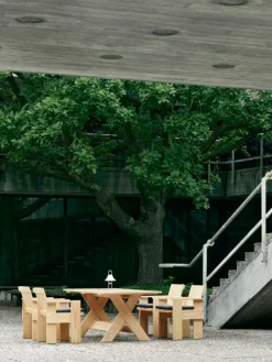 HAY Crate matstol, lackad furu