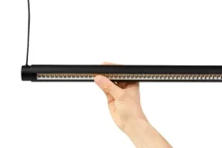 HAY Factor Linear pendel, Riktbar 1500, mjuk svart