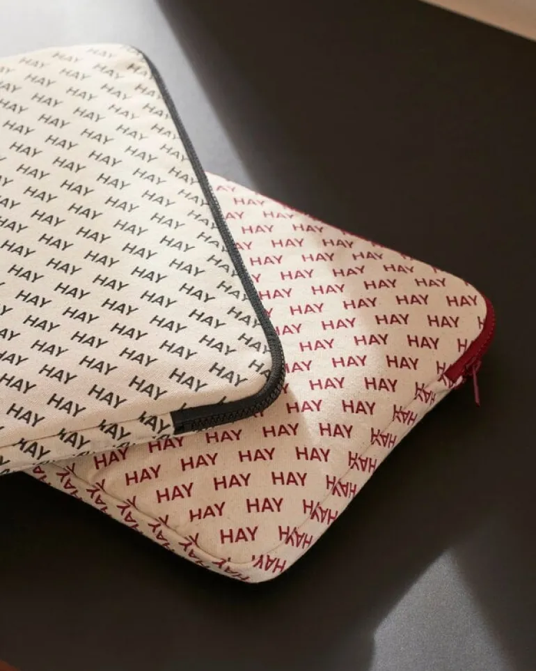 HAY HAY Logo laptopfodral, svart