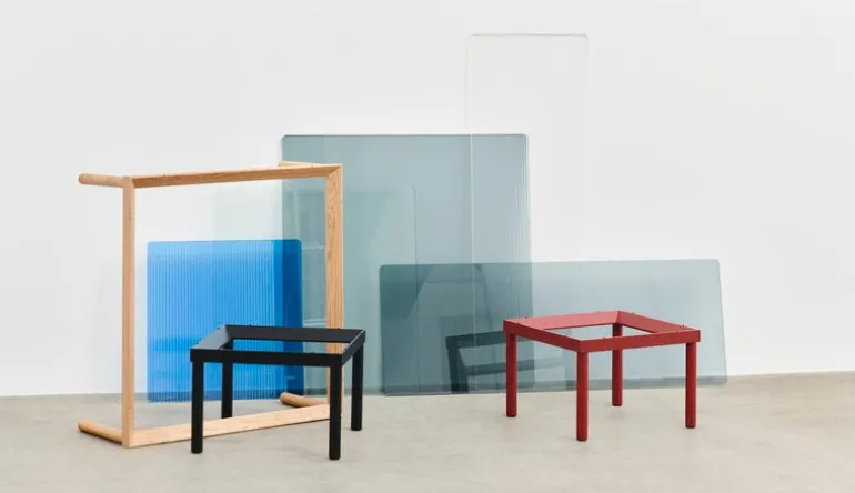 HAY Kofi bord 60 x 60 cm, lackad ek - räfflat glas