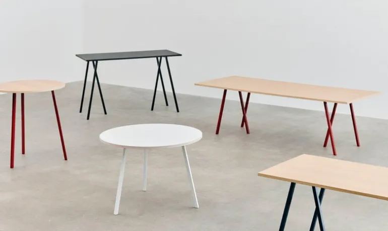 HAY Loop Stand bord, 200 cm, djupblå - lackerad ek