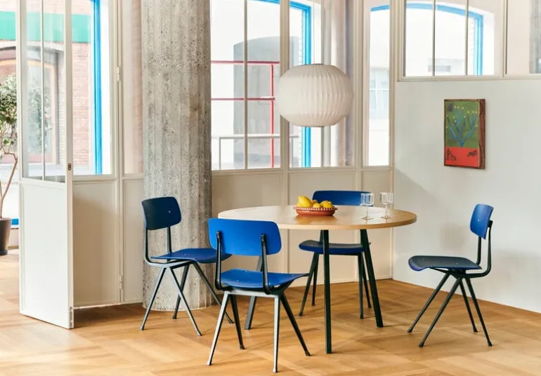 HAY Loop Stand runt bord, 120 cm, djupblå - lackerad ek