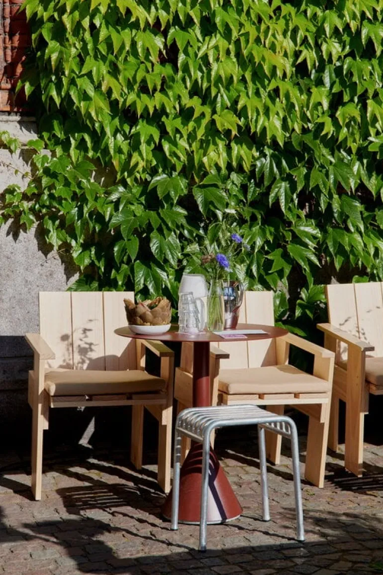 HAY Palissade Cone bord, 70 cm, iron red