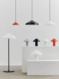 HAY Pao Glass golvlampa, vitt opalglas