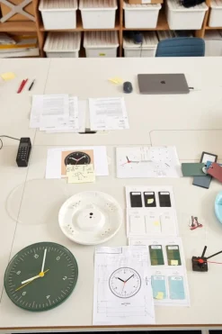 HAY Wall Clock, svart