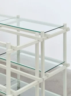 HAY Woody Column 2.0 hylla, låg, rökmålad grå bok - klart glas