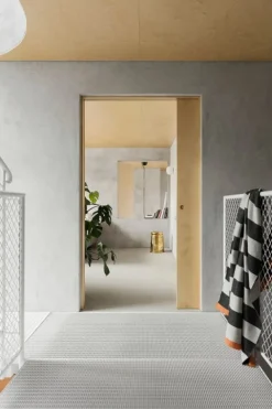 Hem Last pall, polerad mässing