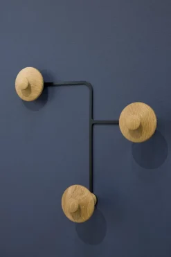 Inno Turner vägghylla, svart - ek