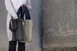 Johanna Gullichsen Helios Champagne väska, black Negative