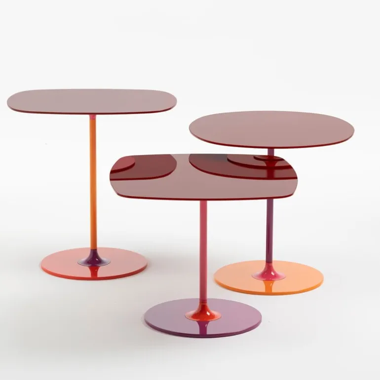 Kartell Thierry sidobord, 50 x 50 cm, vinröd