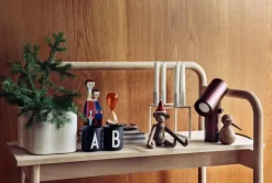 Kay Bojesen Denmark Träapa, liten, rökt ek