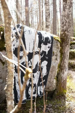Lapuan Kankurit Koirapuisto filt, 130 x 180 cm, svart -vit