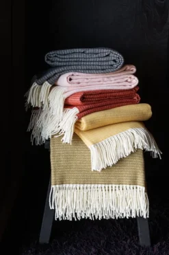 Lapuan Kankurit Lepo filt, 135 x 180 cm, vit - rosa