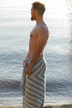 Lapuan Kankurit Metsälampi badlakan, vit - grön - regnblå