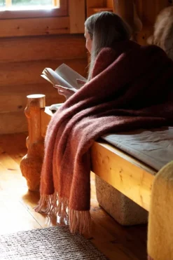 Lapuan Kankurit Revontuli mohairfilt, puder - rödbrun