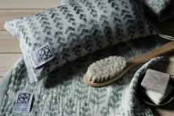 Lapuan Kankurit Ruusu x Hvitträsk handduk, aspen green