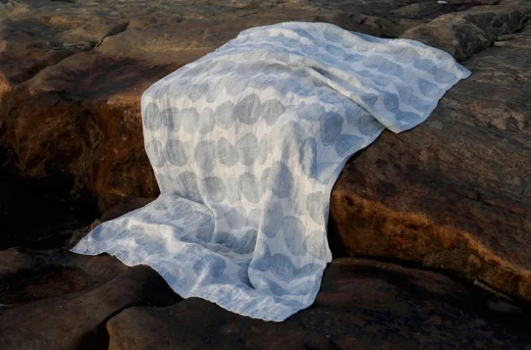 Lapuan Kankurit Sade stort badlakan, vitt - blått