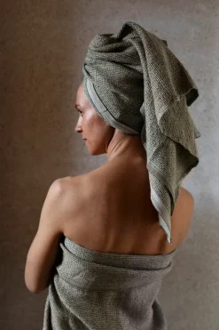 Lapuan Kankurit Terva jättehandduk, vit - oliv