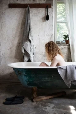 Lapuan Kankurit Terva stort badlakan, vit - grå