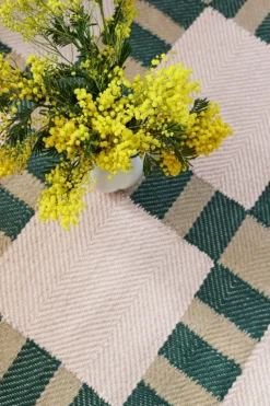 LAYERED Evelina Kroon Korean Chives jutematta