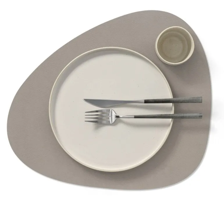 Lind DNA Curve bordstablett, 37 x 44 cm, askgrått Serene-läder