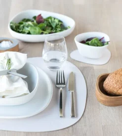 Lind DNA Curve bordstablett, 37 x 44 cm, milt hudfärgat Nupo-läder