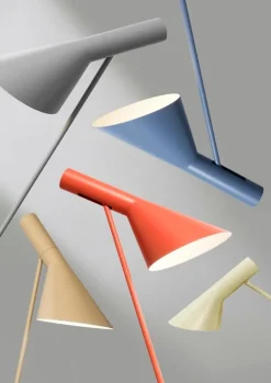 Louis Poulsen AJ golvlampa, mattblå