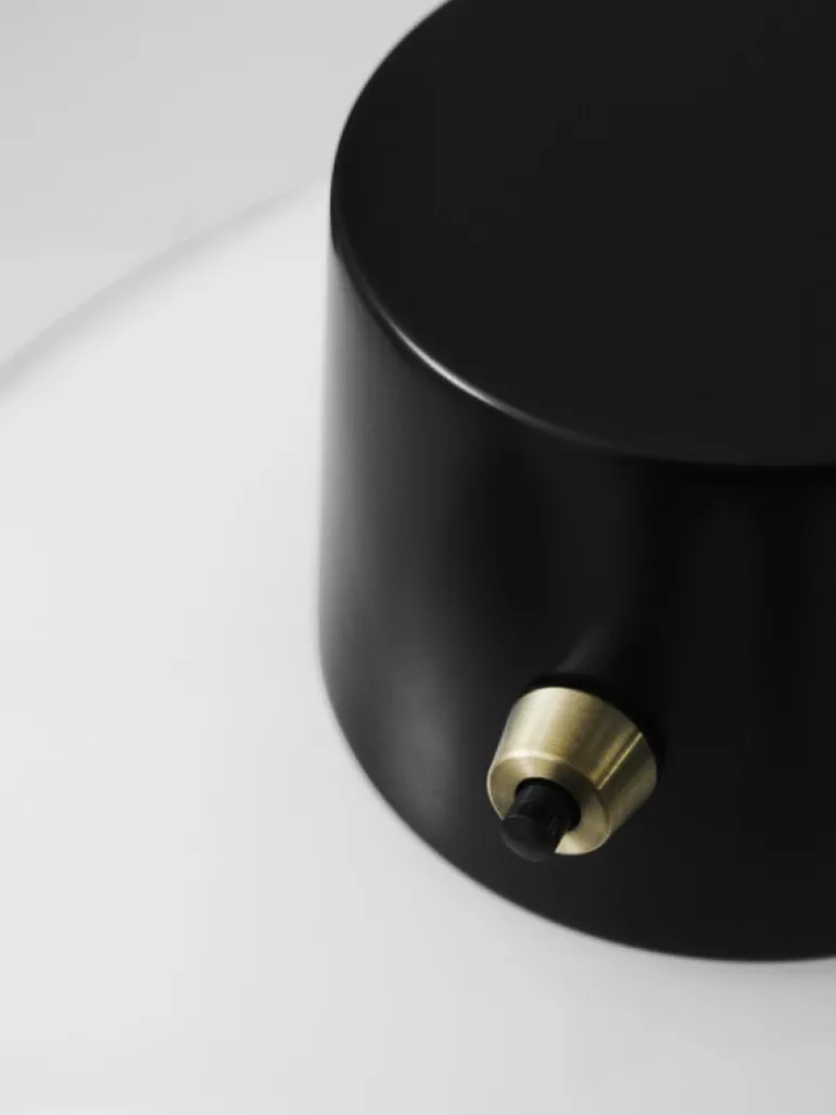 Louis Poulsen AJ Oxford bordslampa, 410 mm, opalglas, bordsmonterad