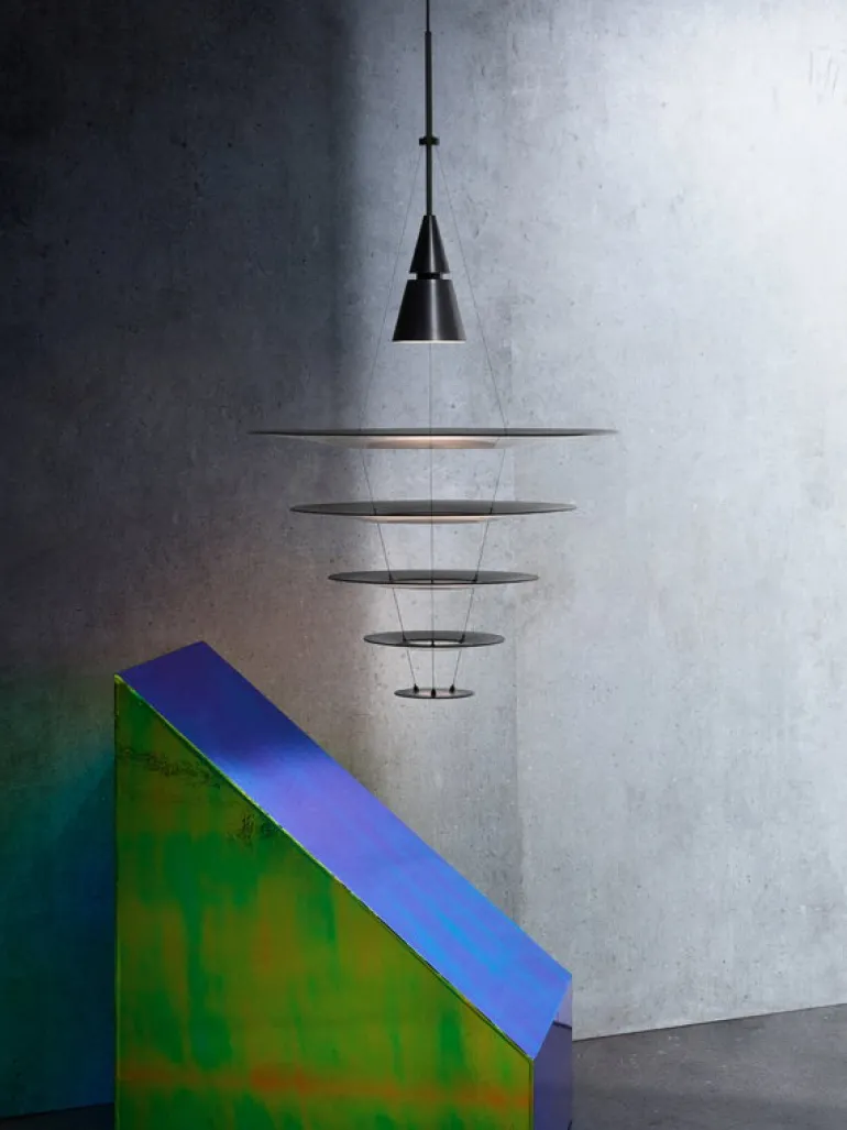 Louis Poulsen Enigma 545 pendellampa, svart