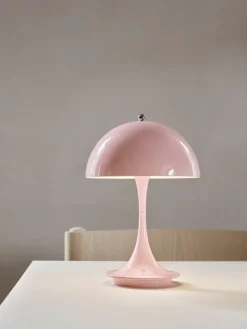 Louis Poulsen Panthella 160 Portable Metal V2 bordslampa, blekrosa