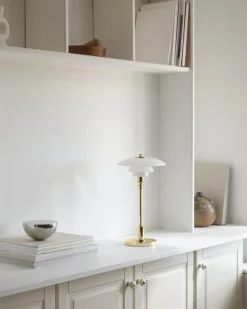 Louis Poulsen PH 2/1 bärbar bordslampa, metalliserad mässing