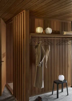 Louis Poulsen VL45 Radiohus bärbar lampa, mässing - blekgul