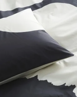 Marimekko Iso Unikko örngott, 50 x 60 cm, kol - off-white