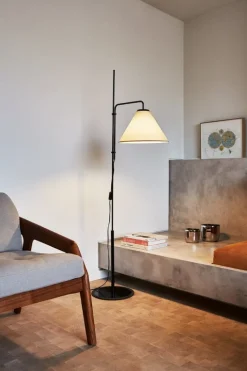 Marset Funiculi Fabric golvlampa, svart - sand