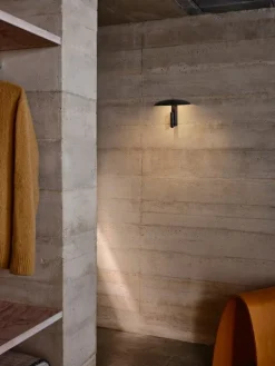 Marset Konoha vägglampa, svart