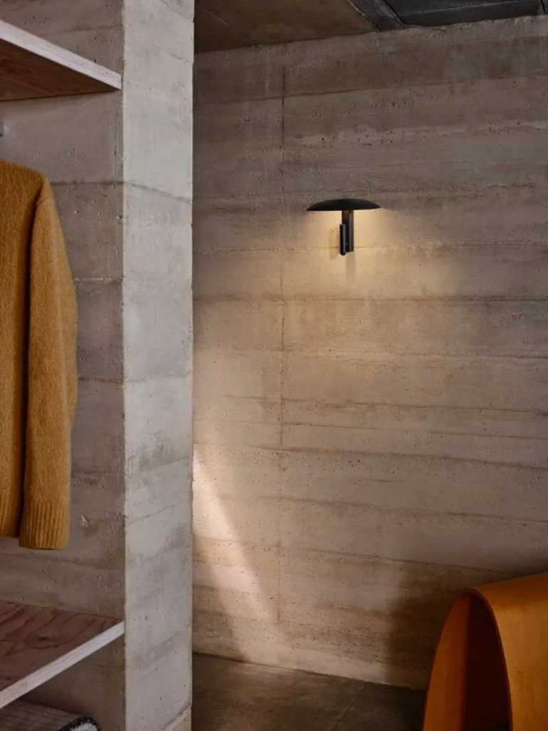 Marset Konoha vägglampa, svart