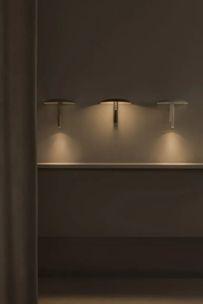 Marset Konoha vägglampa, svart