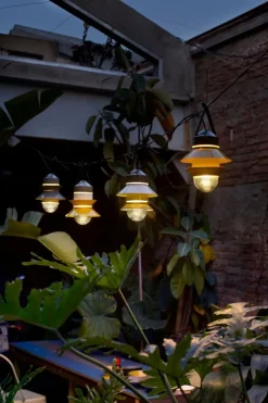 Marset Santorini pendellampa, IP65, grå