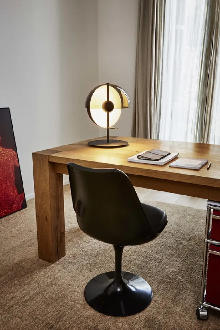 Marset Theia M bordslampa, svart