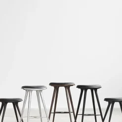 Mater High Stool, 69 cm, svartbetsad bok